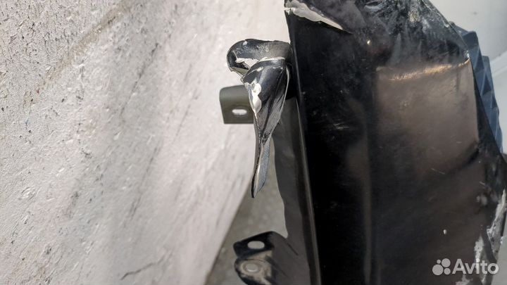 Крыло правое переднее Tesla Model S