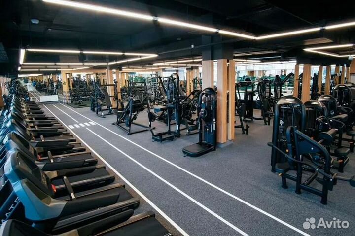 Годовой абонемент в тренажёрный зал Worldclass