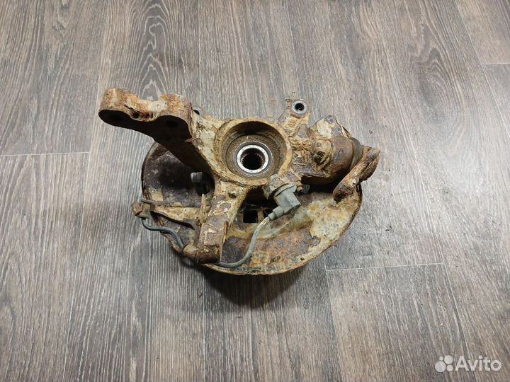 Кулак поворотный передний левый Чери Тигго Т 11