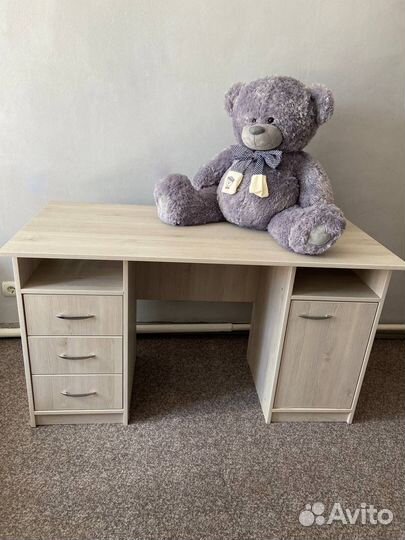 Письменный стол