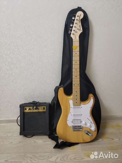 Электрогитара с комбоусилителем