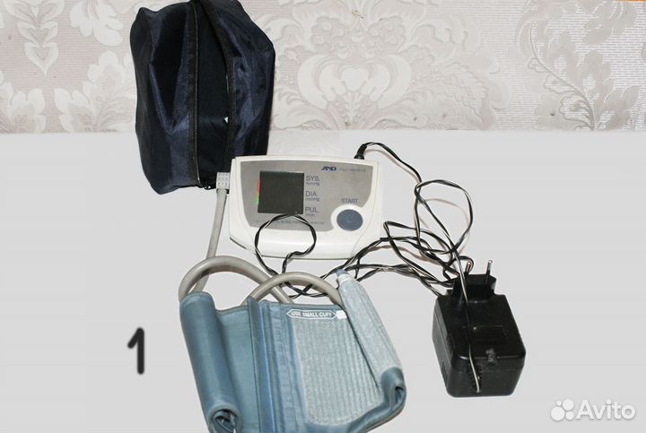 Тонометры бу ручной мт10 и автомат. and UA-777