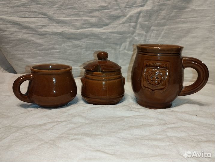 Набор из кружек и сахарницы