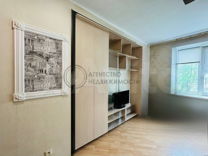 3-к. квартира, 64 м², 2/4 эт.