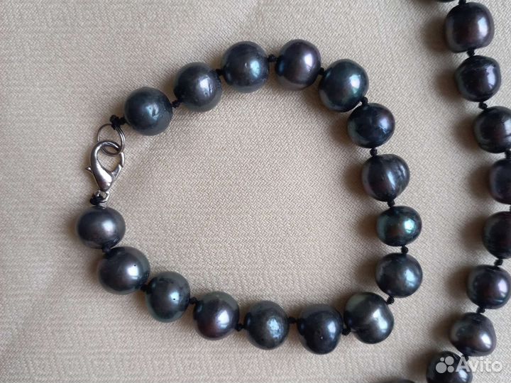 Жемчуг белый и чёрный