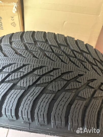 Nokian Tyres Hakkapeliitta R3 SUV 275/45 R21 и 315/40 R21