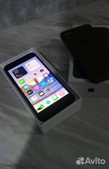Телефон iPhone 7 plus 128gb