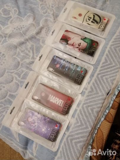 Продам чехлы от телефона
