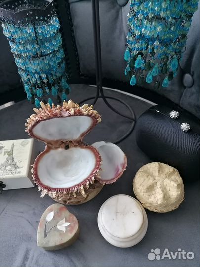 Подсвечник, шкатулки