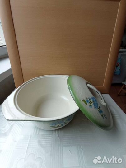 Эмалированный бидон, жаровня СССР