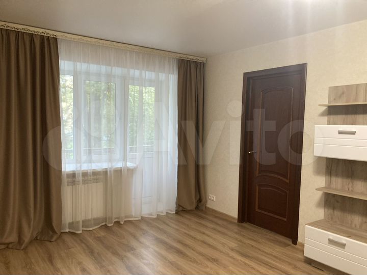 2-к. квартира, 42,9 м², 2/5 эт.