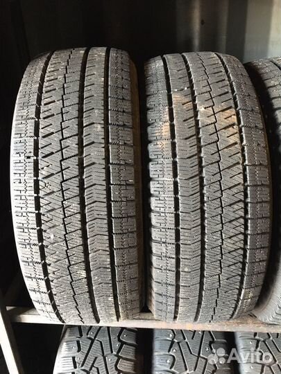 Bridgestone Blizzak Ice 205/55 R16