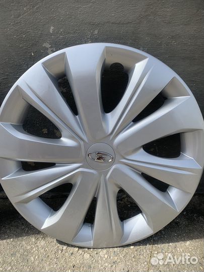 Колпак на весту