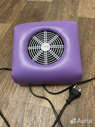 Вытяжка пылесос для маникюра