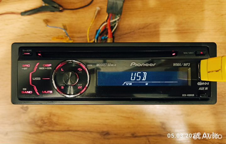 Магнитола Pioneer DEH-4000UB с Bluetooth