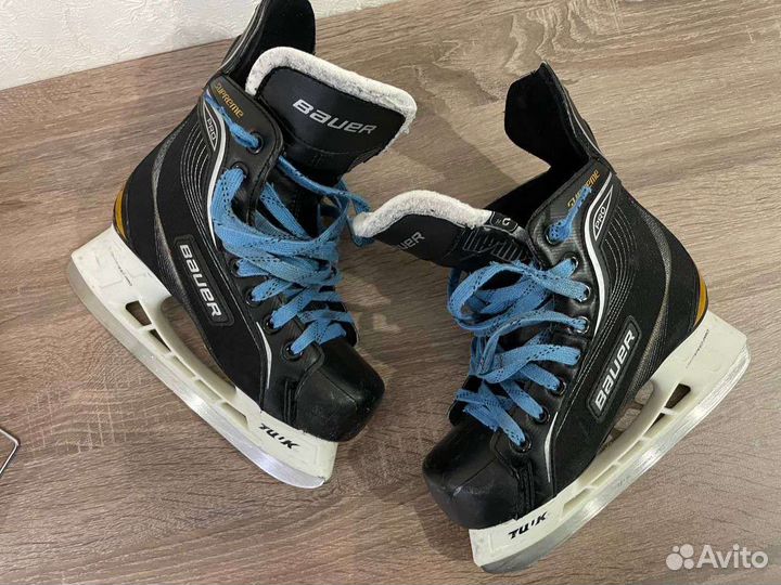 Коньки хоккейные