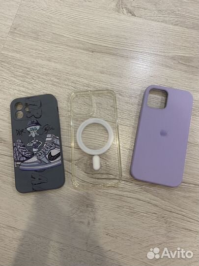 Чехол на iPhone 12