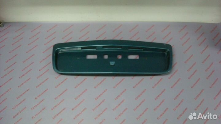 Nissan 84810-AU300 накладка крышки багажника