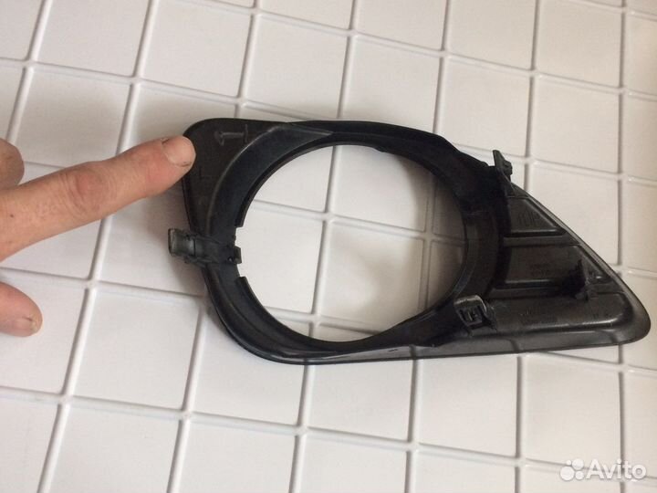 Рамка птф передняя левая Toyota Camry V40