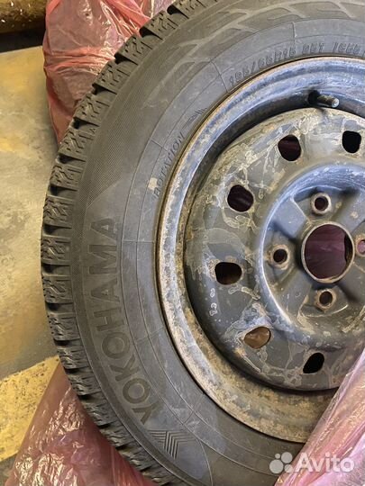 R15 Yokohama 104ZR 195/65, PCD 4x100 DIA 10