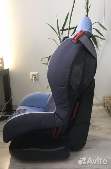 Автомобильное детское кресло