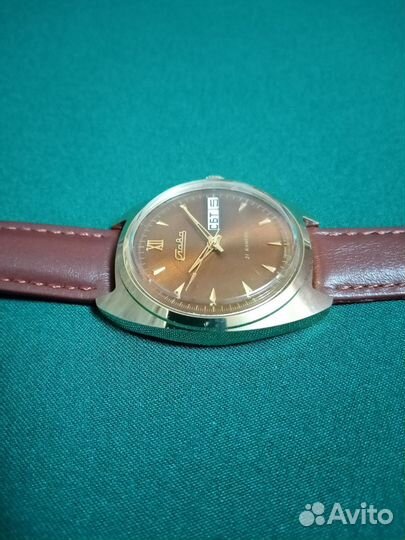 Часы слава винтаж россия