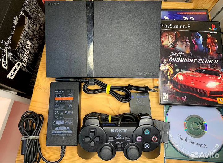 Sony PlayStation 2 Slim / 3 игры