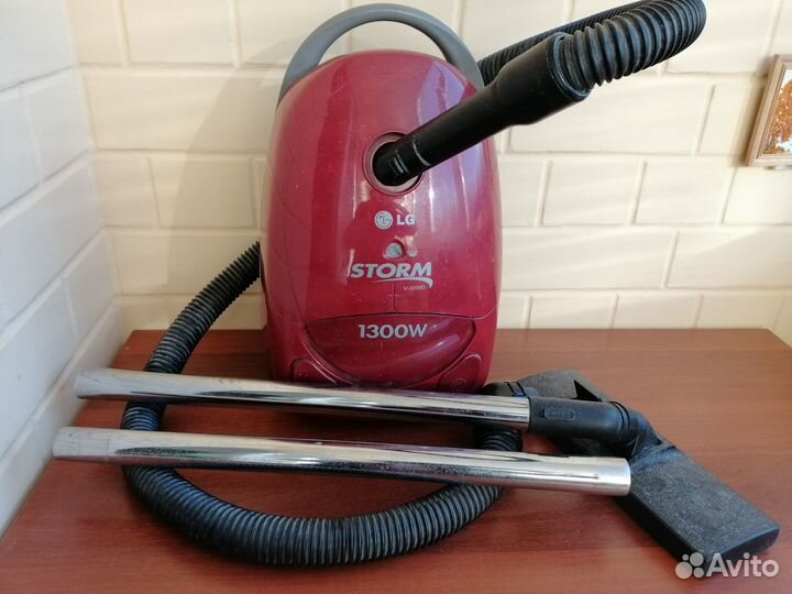 Пылесос LG V-3310D Storm 1300W