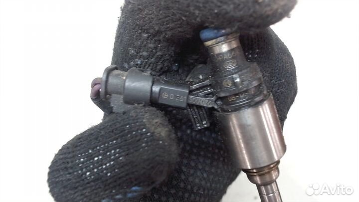 Форсунка топливная Volkswagen Eos, 2009