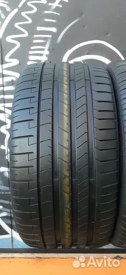 Pirelli P Zero PZ4 285/30 R21