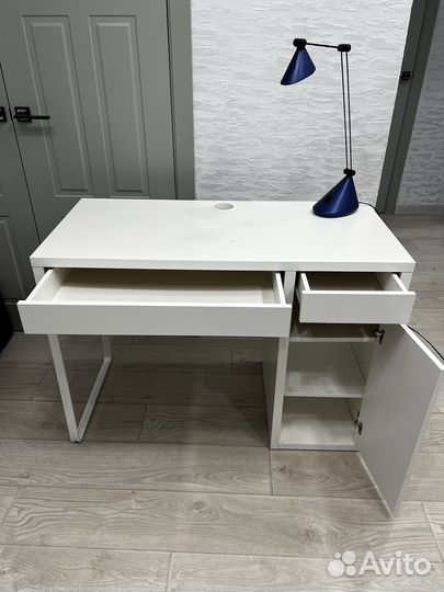 Письменный стол IKEA микке