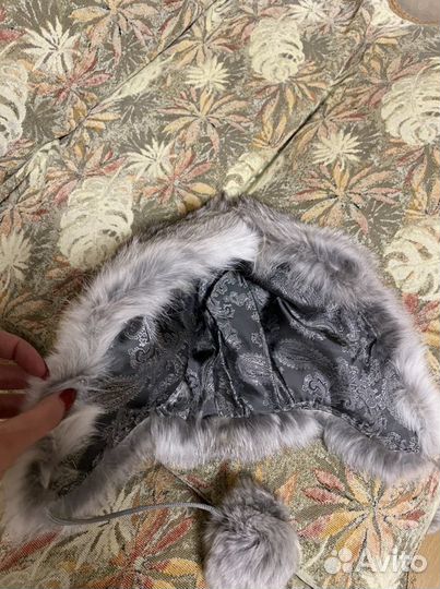 Шапка с помпоном из кролика