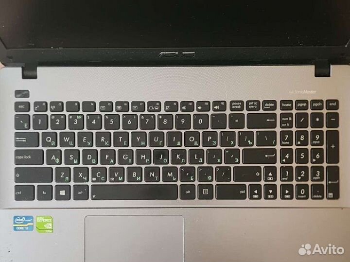 Ноутбук Asus x550c