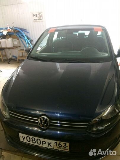 Лобовое стекло на volkswagen polo