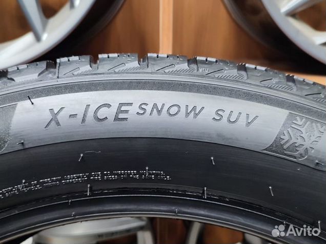 Michelin X-Ice Snow SUV 265/50 R22