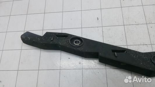 Крепление бампера заднее citroen C4 grand picasso