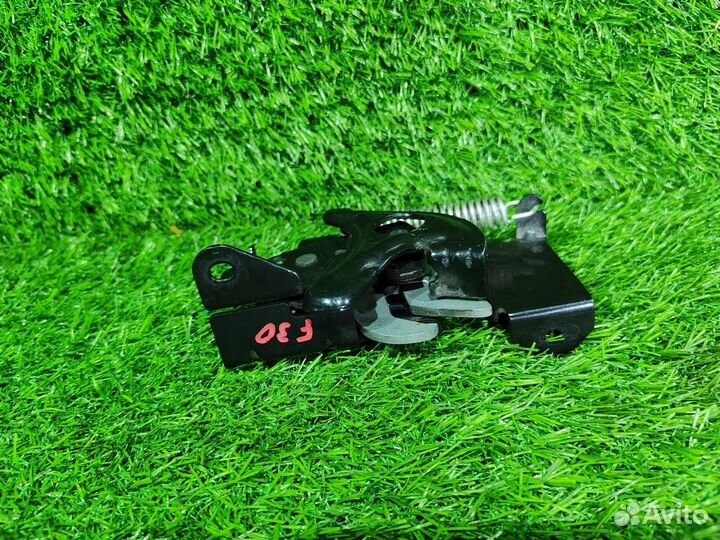 Замок капота правый BMW F20 F30