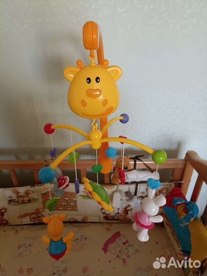 Самый функциональный мобиль Жирафики