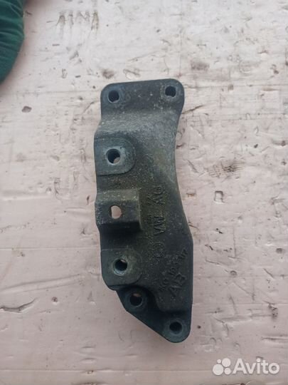 Опора АКПП KGV для 1.8 tfsi BZB WV Passat B6