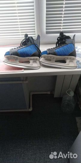 Коньки хоккейные