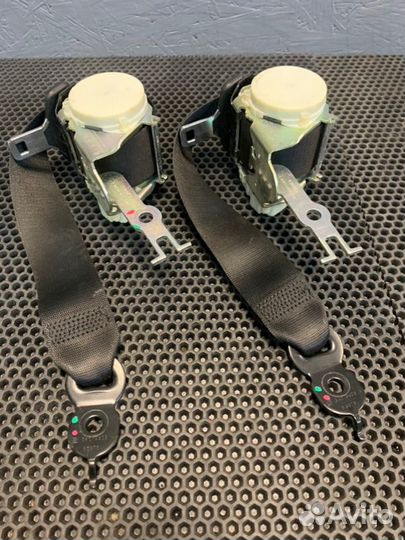 Ремень безопасности задний Bmw 520I F10 N20 2015