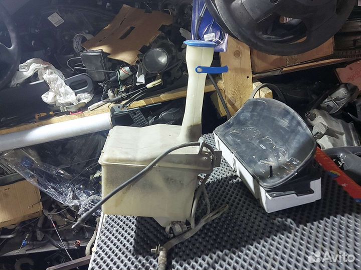 Бачок омывателя лобового стекла Chevralet Lanos