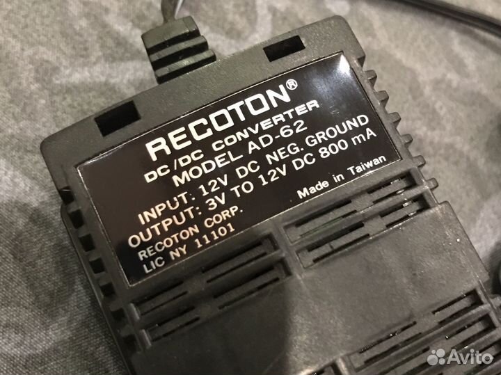 Универсальный конвертер питания Recoton (3 до 12V)