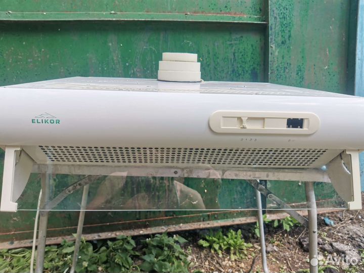 Вытяжка для кухни 60 см