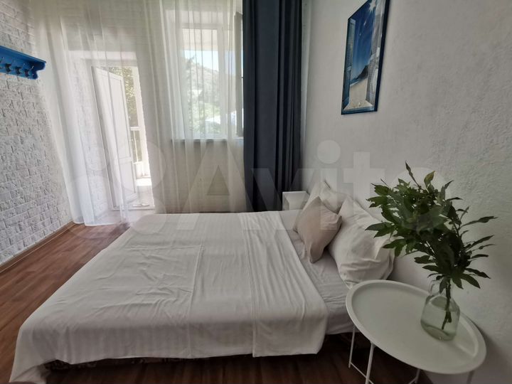 Комната 20 м² в 1-к., 1/2 эт.