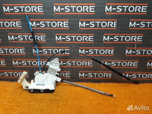 Замок двери задний правый Mercedes-Benz E-Class