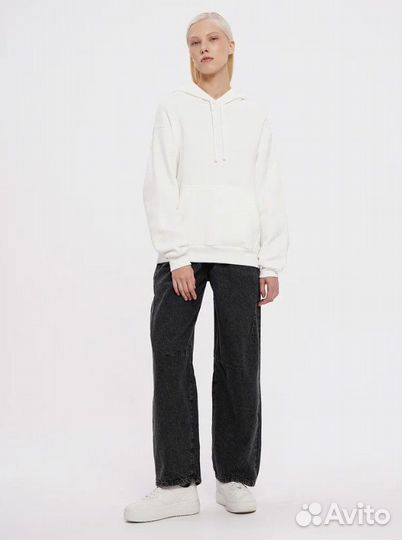 Джинсы широкие