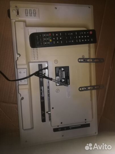 Телевизор Dexp 22'