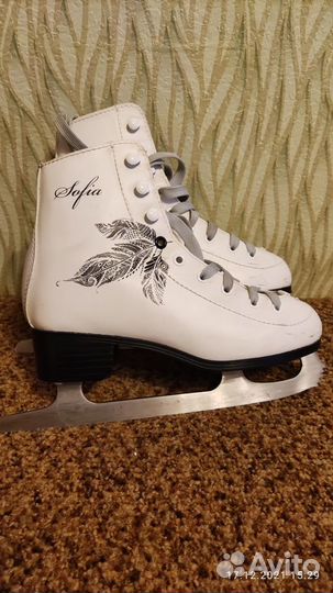 Коньки р.34