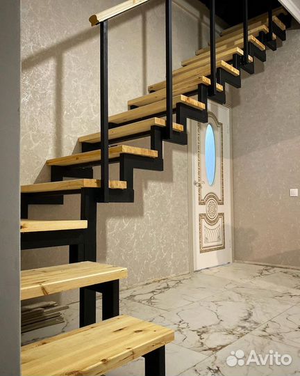 Лестница из металла